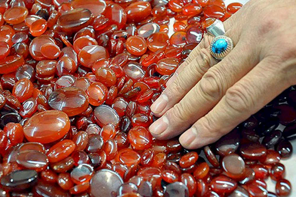 Gemstones Shops in Dubai UAE List 2024 Updated